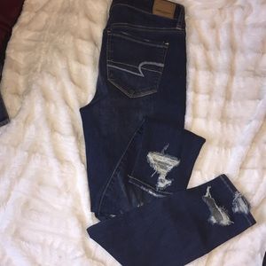 American Eagle Distressed Hi-Rise Jeggings